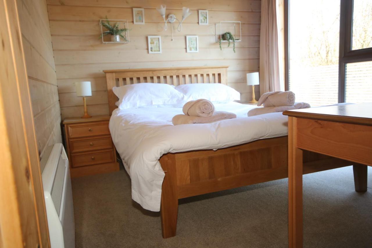 Hartland Hideaway Lodge Woolfardisworthy  Exterior foto